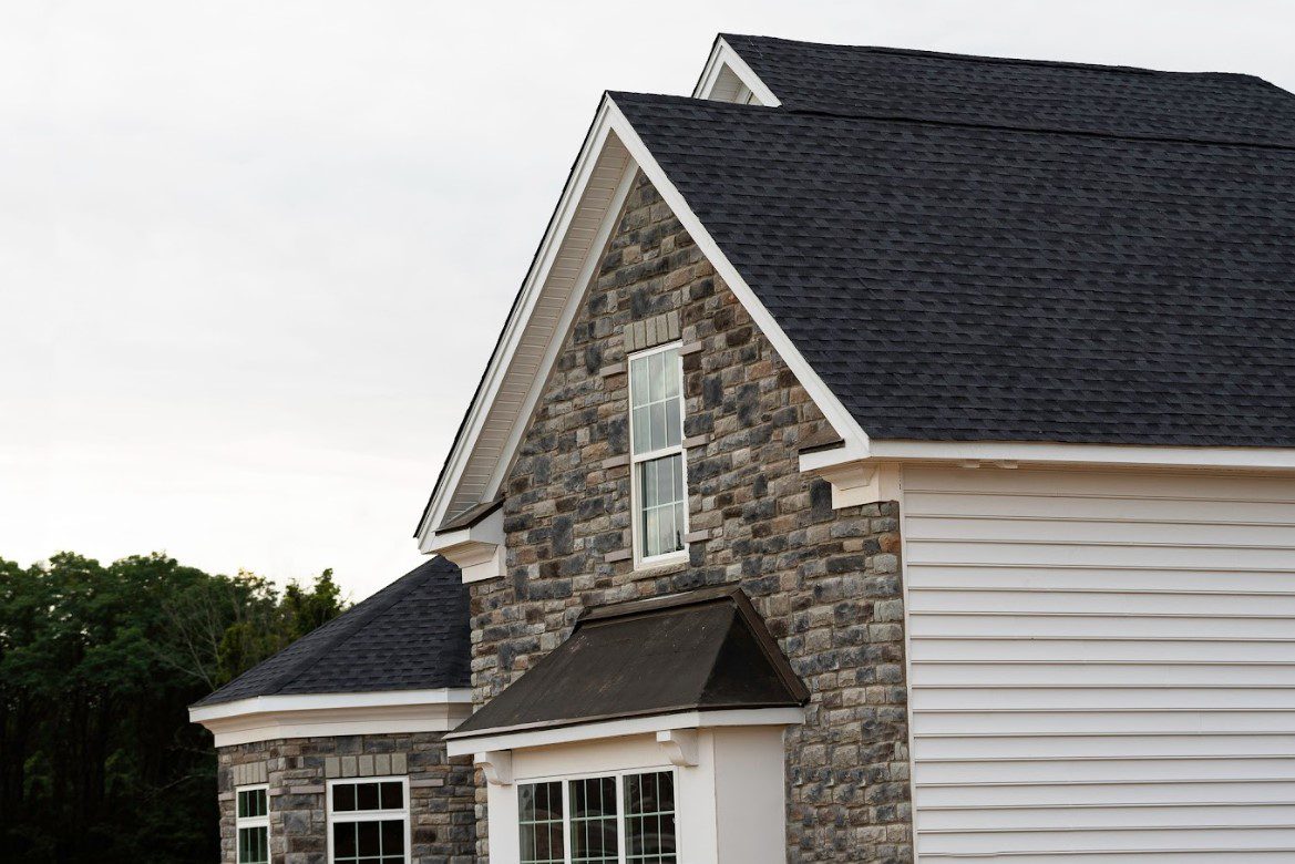 how long do asphalt shingles last in Lake County
